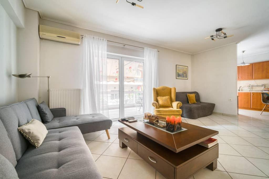 Spacious Family Flat Near Parthenon Free Parking Ateny Zewnętrze zdjęcie